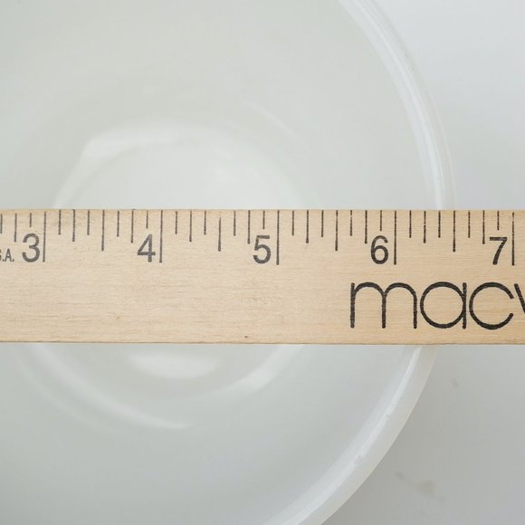 Mckee Glasbake Milkglass 6.5" Mixing Bowl with Spout for Sunbeam - Picture 5 of 5